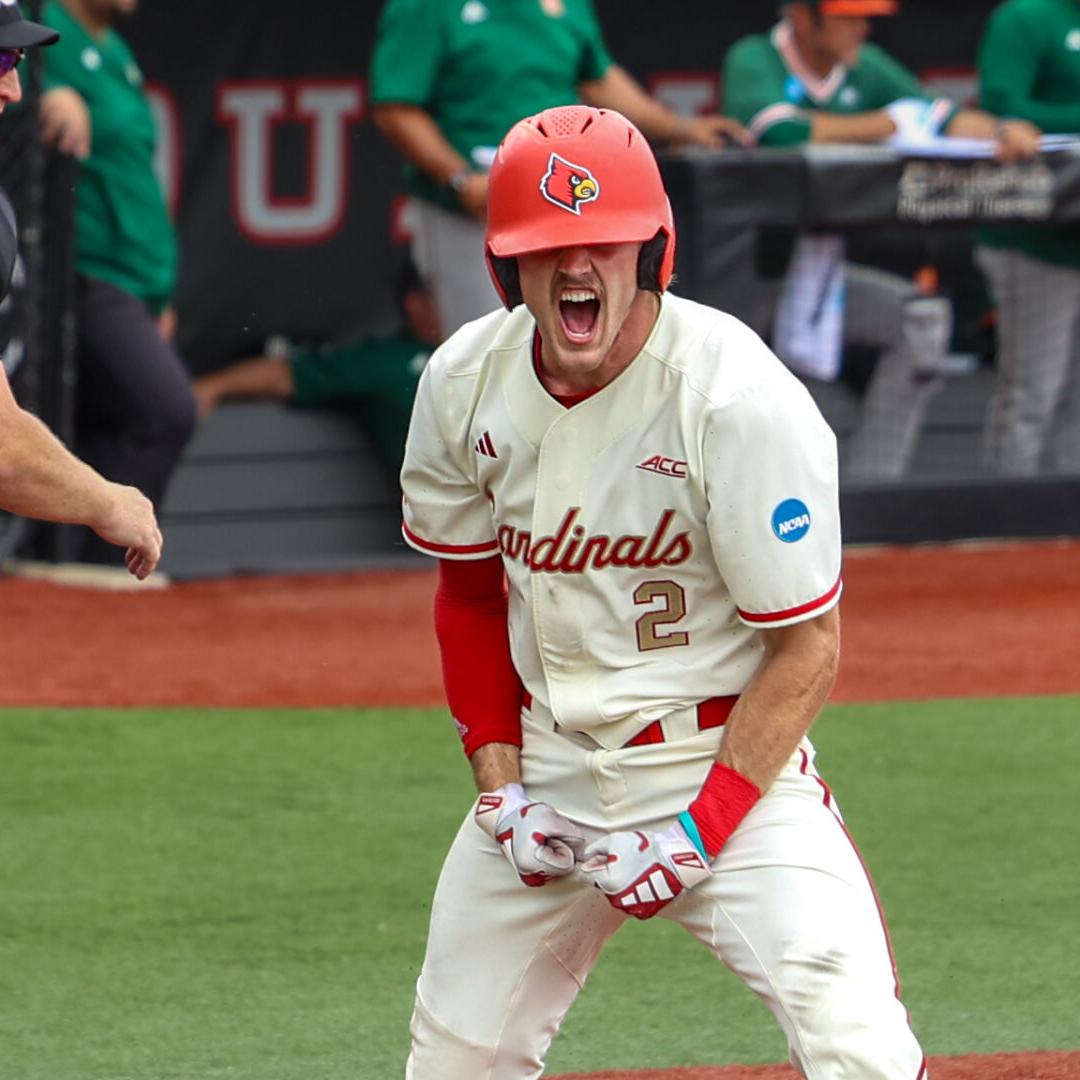 UL SUPER 3 Garret Pike celebrates